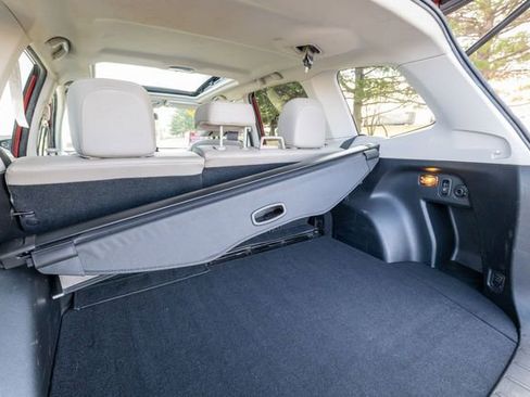 Used 2016 Subaru Forester 2.5i Touring image 11