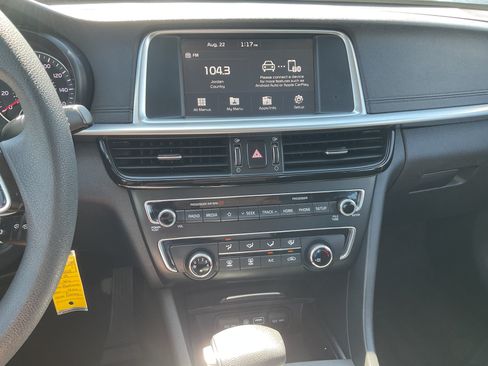 Used 2019 Kia Optima LX FWD image 19