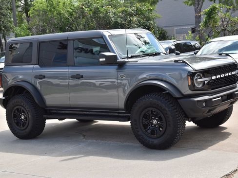 Certified 2022 Ford Bronco Wildtrak AWD/4WD image 5