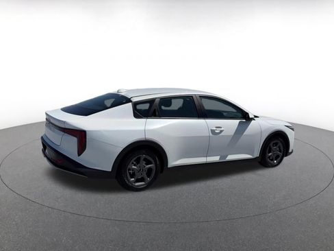 Used 2025 Kia K4 FWD image 14