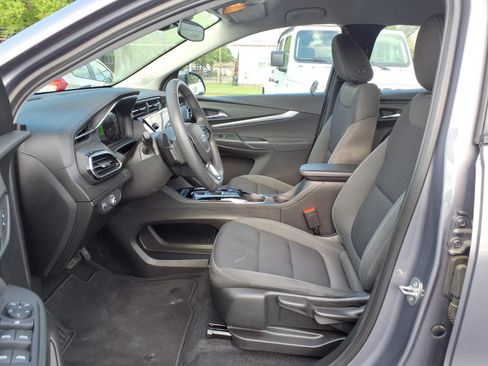 Used 2023 Chevrolet Bolt EUV LT w/ Driver Confidence Package FWD image 20