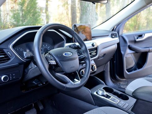 Used 2022 Ford Escape SE w/ Convenience Package AWD/4WD image 11