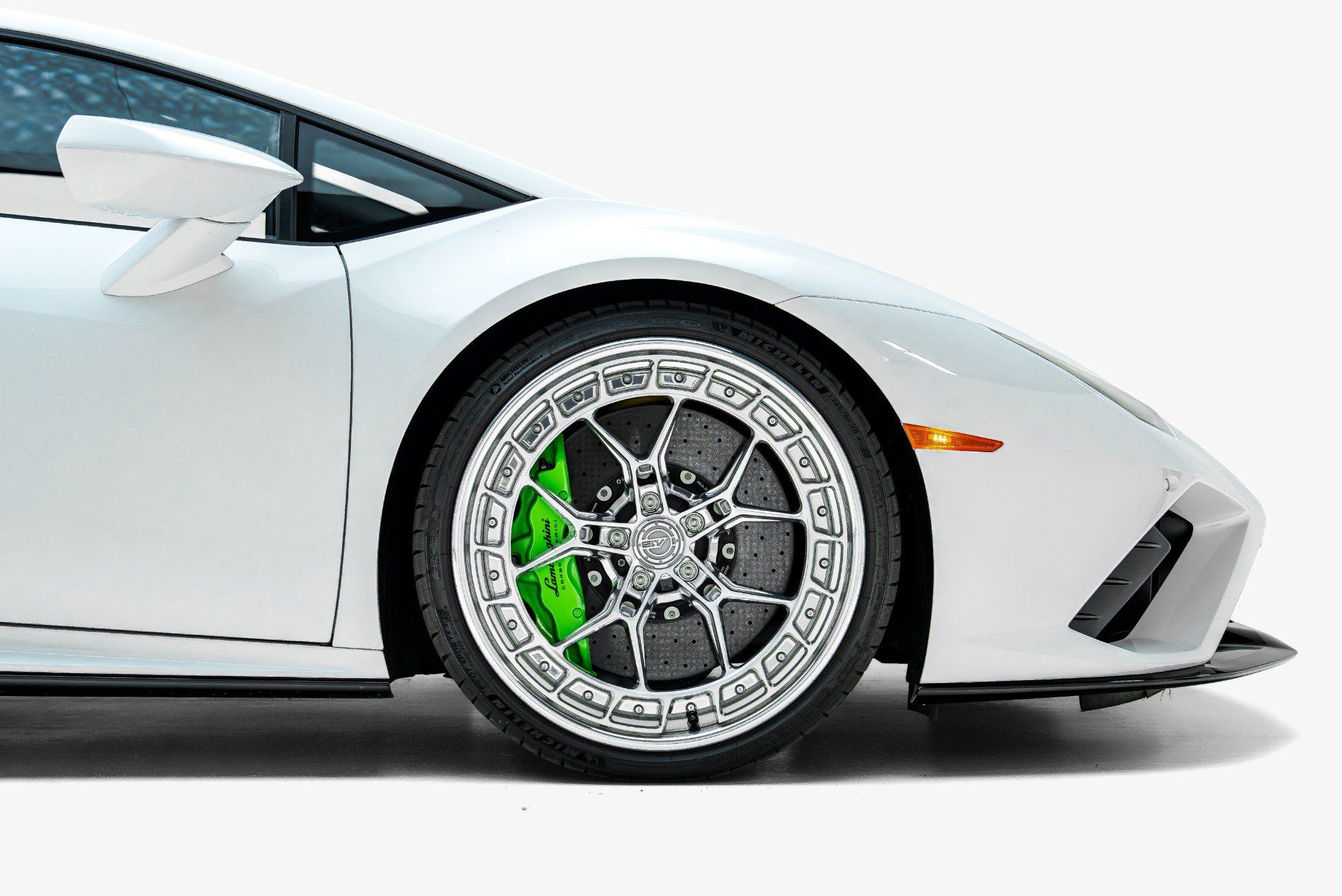 Used 2021 Lamborghini Huracan EVO RWD image 23