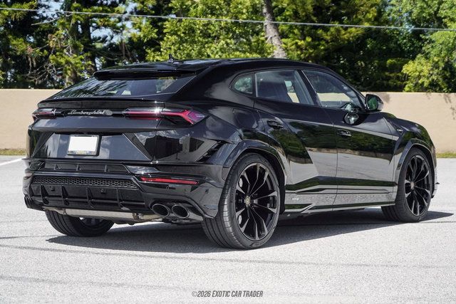 Used 2024 Lamborghini Urus S AWD/4WD image 8