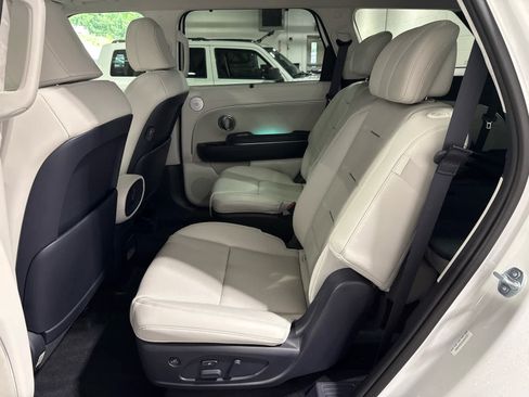 Used 2026 Hyundai Palisade Calligraphy AWD/4WD image 6