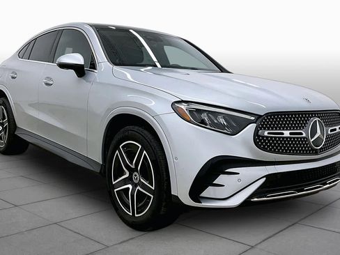 Used 2026 Mercedes-Benz GLC 300 4MATIC w/ AMG Line image 3