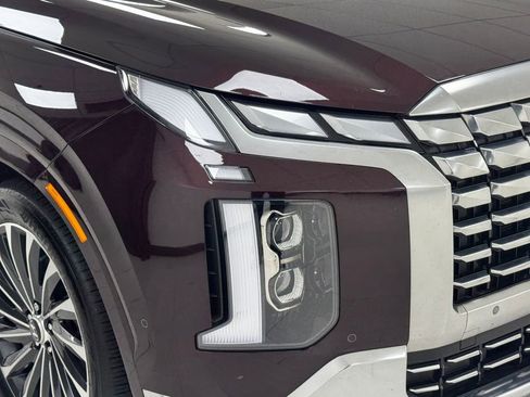 Used 2023 Hyundai Palisade Calligraphy image 36