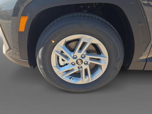 New 2026 Hyundai Tucson SE image 9
