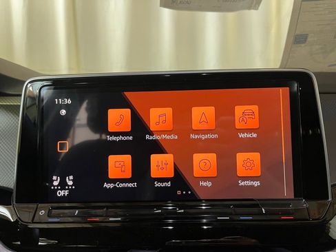 New 2026 Volkswagen Atlas Peak Edition AWD/4WD image 16