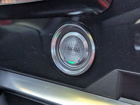 Used 2024 Chevrolet Corvette Stingray Preferred Cpe w/ 2LT image 34