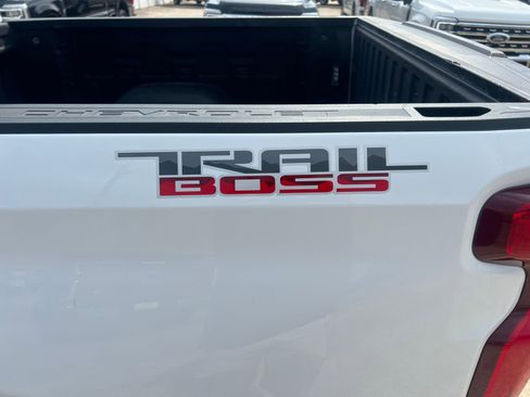 Used 2024 Chevrolet Silverado 1500 LT Trail Boss w/ Protection Package AWD/4WD image 28