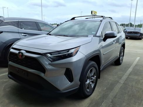 Certified 2023 Toyota RAV4 XLE w/ Convenience Package AWD/4WD image 4