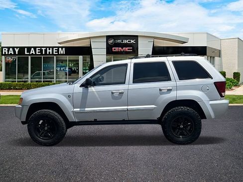Used 2007 Jeep Grand Cherokee Limited AWD/4WD image 2