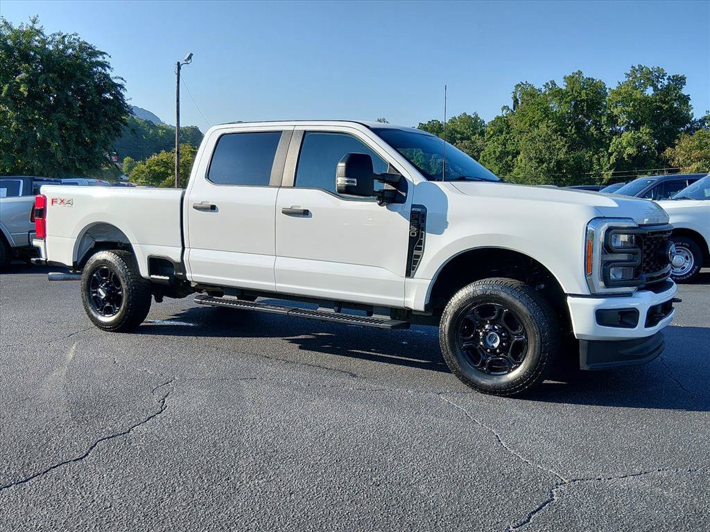 Certified 2023 Ford F250 XL w/ STX Appearance Package AWD/4WD image 2