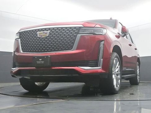 Used 2024 Cadillac Escalade Premium Luxury AWD/4WD image 44
