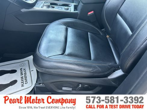 Used 2021 Ford Explorer XLT w/ Equipment Group 202A AWD/4WD image 10