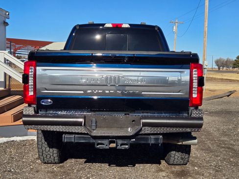 Used 2025 Ford F250 King Ranch image 8