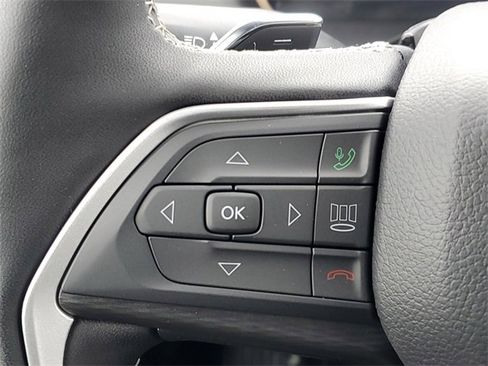 New 2025 Jeep Grand Cherokee L Altitude image 23