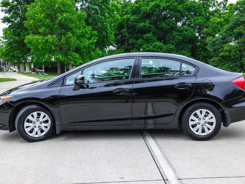 Used 2012 Honda Civic LX image 4