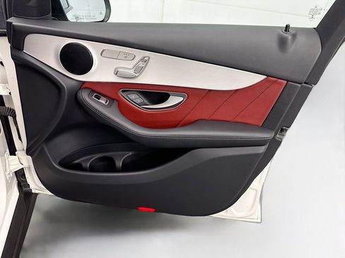 Certified 2022 Mercedes-Benz GLC 300 image 23