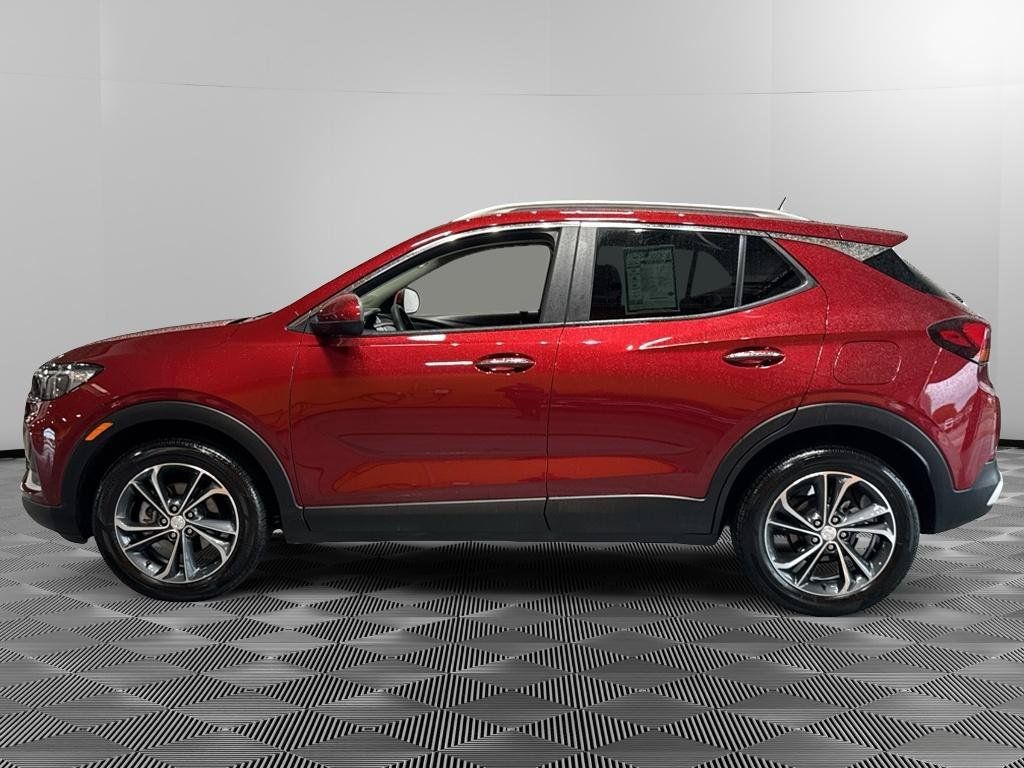 Used 2022 Buick Encore GX Select FWD image 2