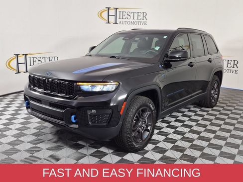 Certified 2024 Jeep Grand Cherokee Trailhawk AWD/4WD image 8