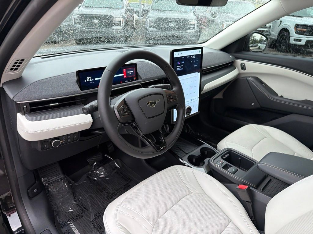 Used 2025 Ford Mustang Mach-E Premium AWD/4WD image 12