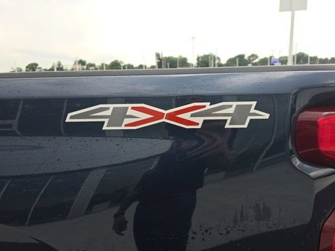 Certified 2022 Chevrolet Silverado 2500 Custom w/ Custom Value Package AWD/4WD image 13