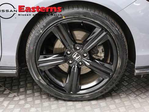 Used 2023 Honda Accord Sport image 30