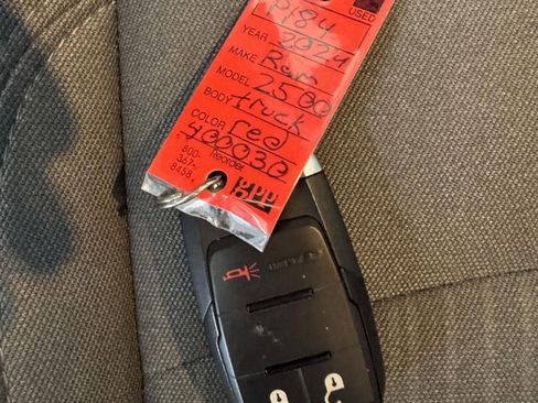 Used 2024 RAM 2500 Big Horn w/ Bed Utility Group image 33