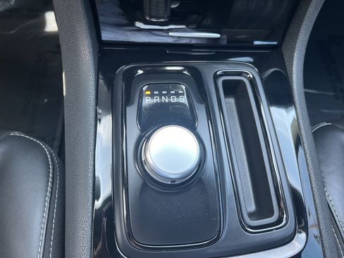 Used 2023 Chrysler 300 S image 22