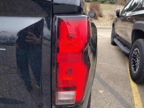 Used 2023 Chevrolet Colorado LT w/ LT Convenience Package III image 10