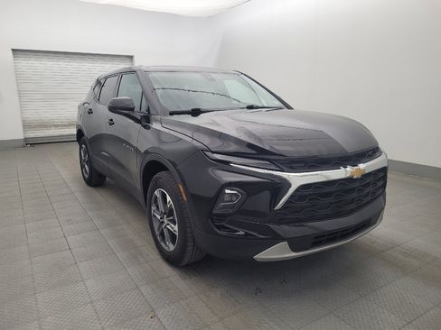 Used 2025 Chevrolet Blazer LT FWD image 13