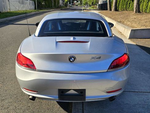 Used 2011 BMW Z4 sDrive35i image 6