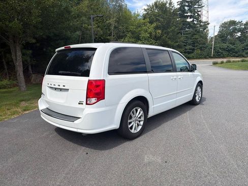 Used 2014 Dodge Grand Caravan SXT w/ Rear Park Assist Package FWD image 6