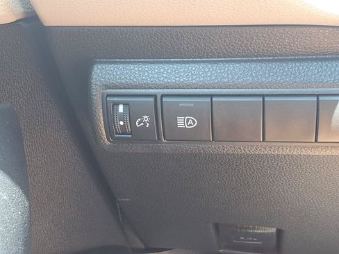 Certified 2025 Toyota Corolla LE FWD image 15