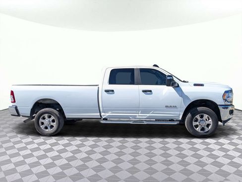Used 2024 RAM 2500 Big Horn AWD/4WD image 3