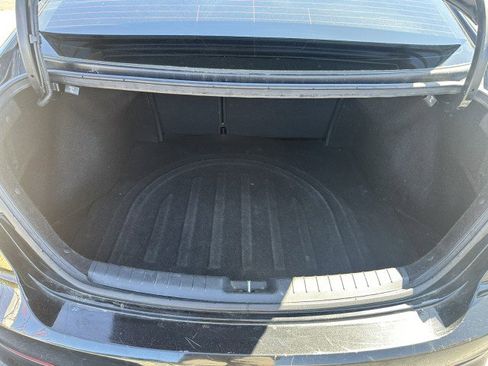 Used 2017 Hyundai Elantra SE FWD image 14