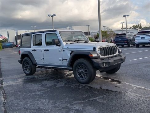 Used 2024 Jeep Wrangler Sport S image 8