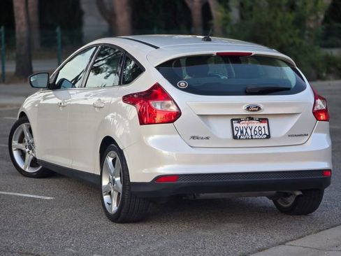 Used 2012 Ford Focus Titanium w/ Titanium Handling Pkg FWD image 14