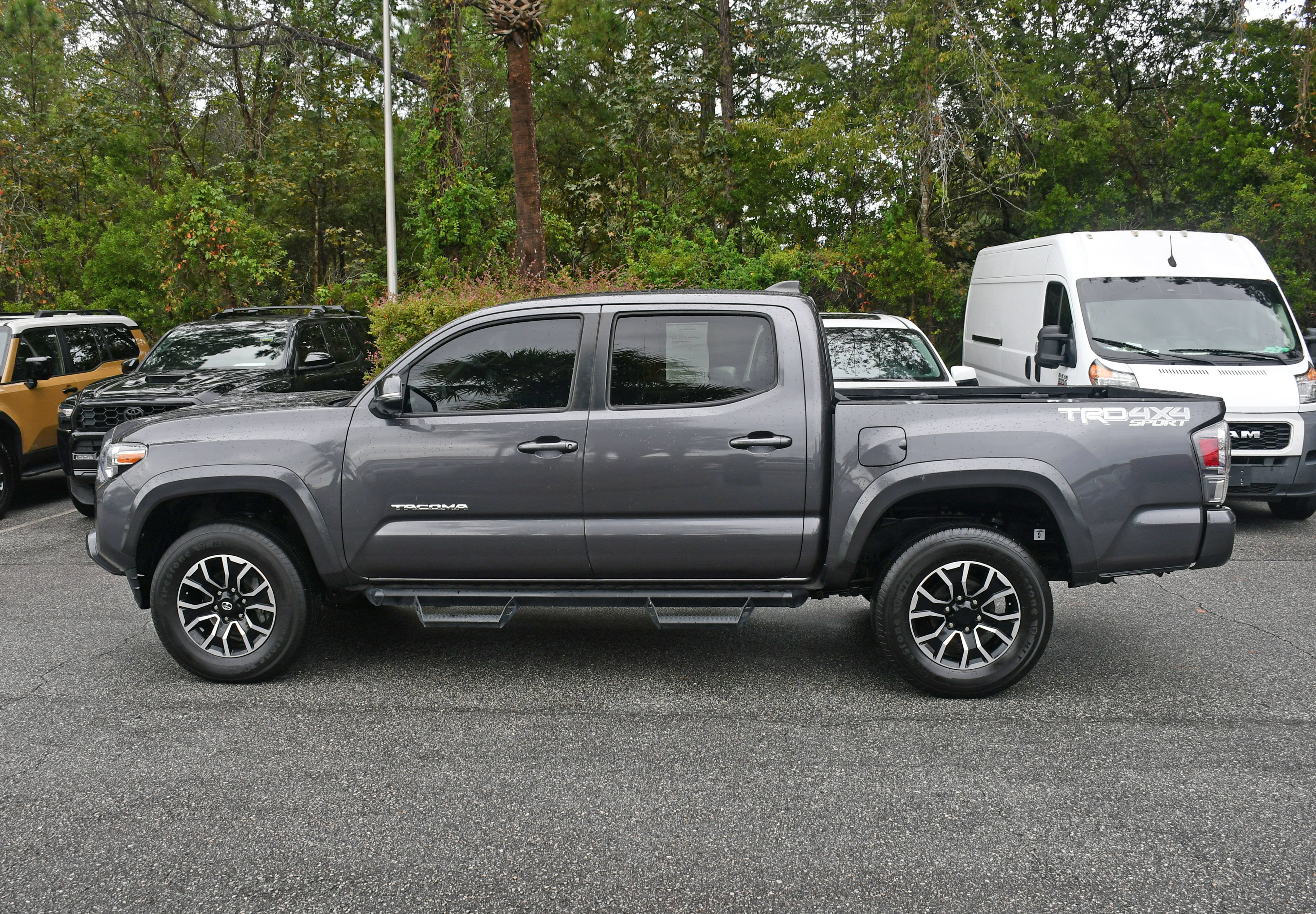 Used 2023 Toyota Tacoma TRD Sport w/ Advanced Technology Package AWD/4WD image 2