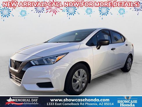 Used 2020 Nissan Versa S FWD image 1