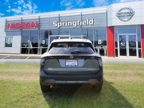 New 2026 Nissan Kicks SR w/ Cold Weather Package image 5