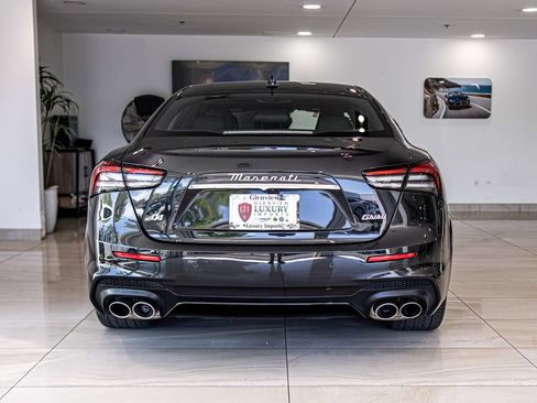 Used 2023 Maserati Ghibli Modena Q4 AWD/4WD image 13