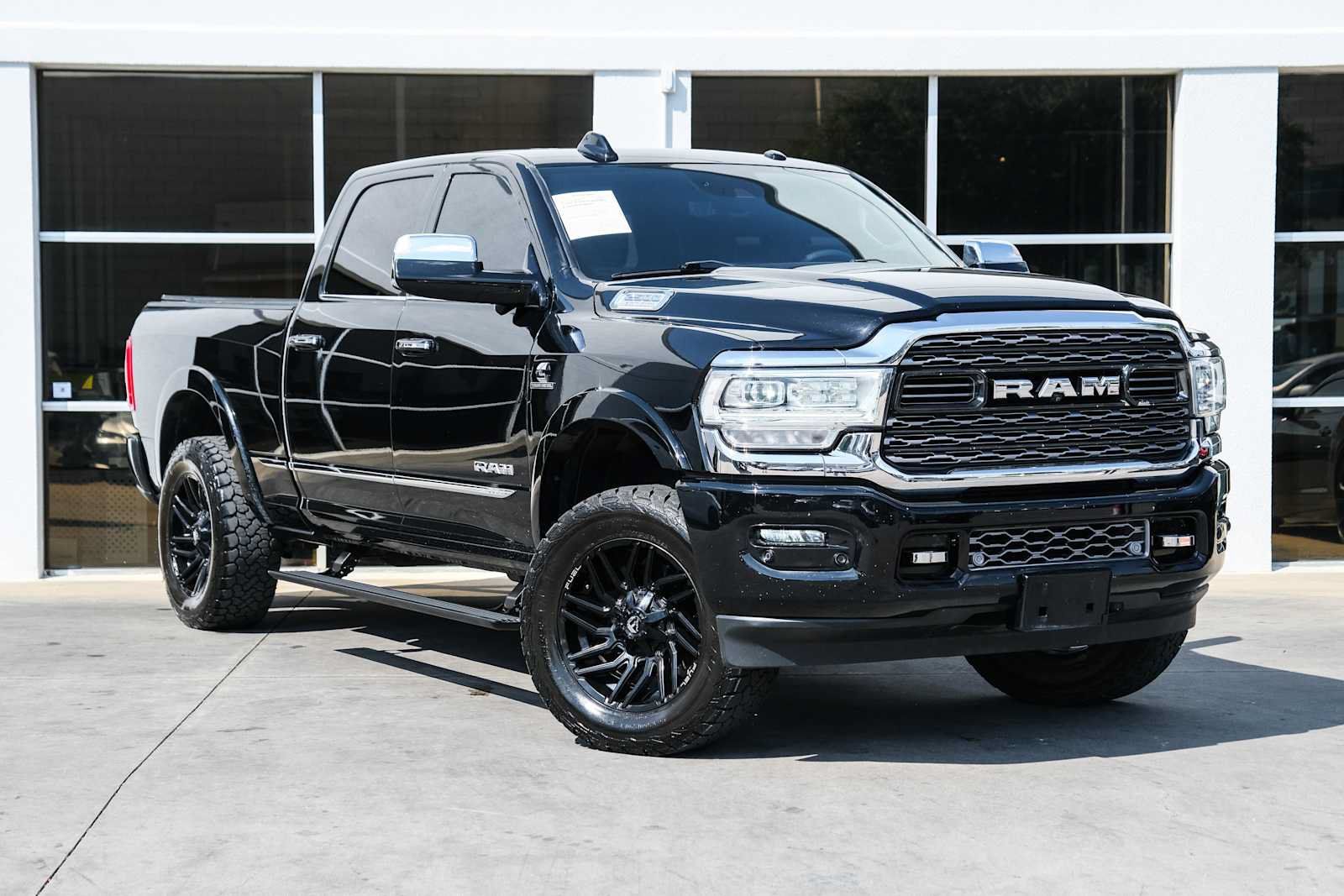 Used 2022 RAM 2500 Limited AWD/4WD image 7