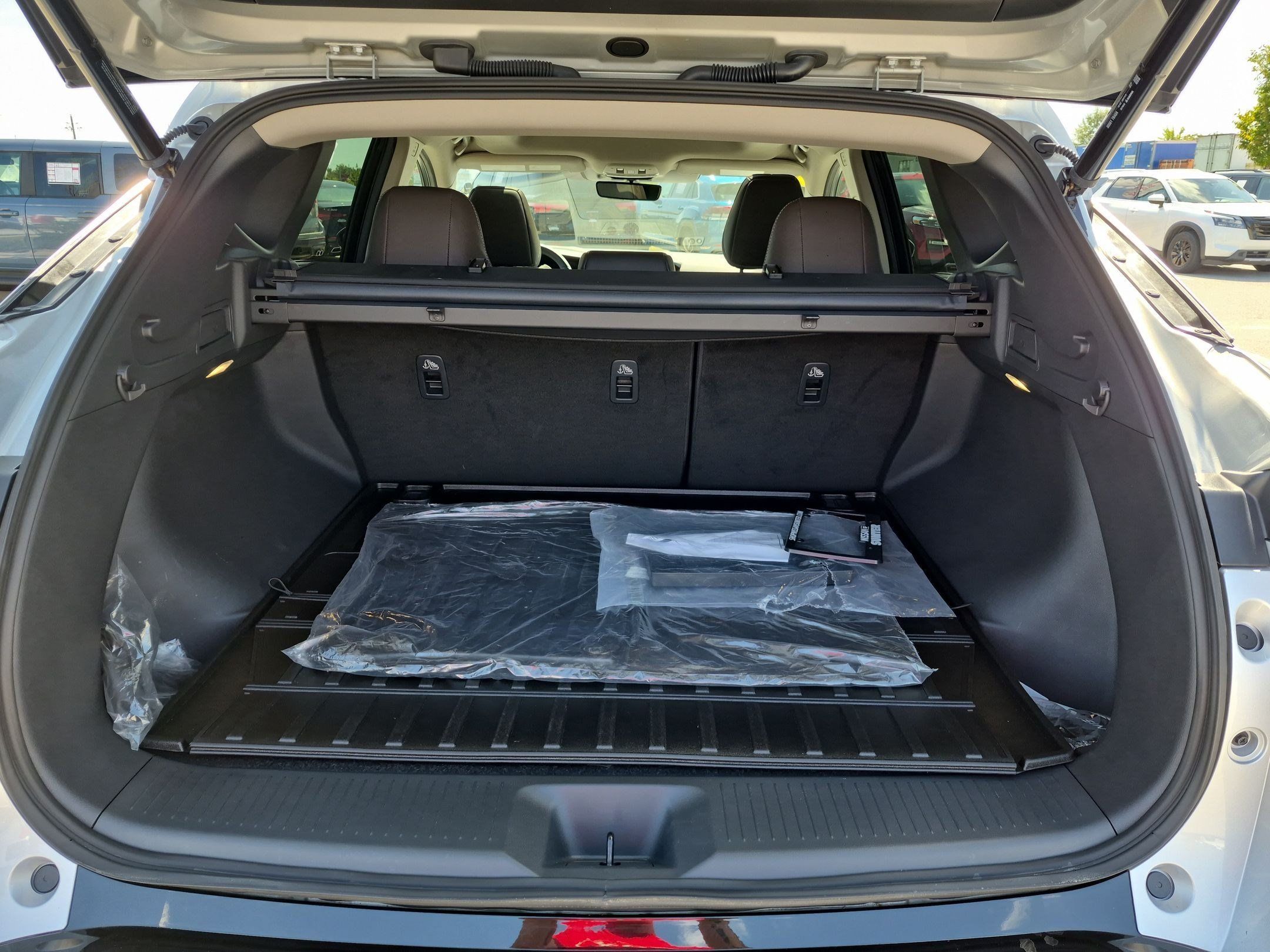 Certified 2025 Nissan Murano Platinum w/ Cargo Package AWD/4WD image 30