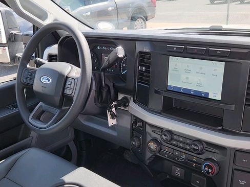 New 2024 Ford F550 XL image 19