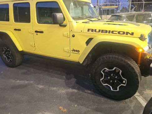 Used 2023 Jeep Wrangler Unlimited Rubicon AWD/4WD image 2