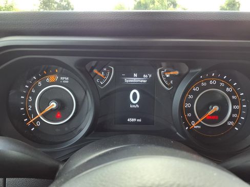 Used 2025 Jeep Wrangler Sport AWD/4WD image 30