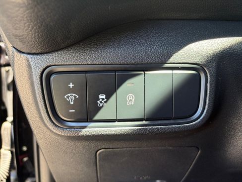 Used 2024 Kia Soul LX FWD image 25